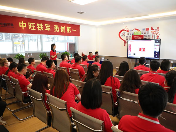 公司銷(xiāo)售部舉行6月份拓疆大戰(zhàn)啟動(dòng)會(huì)